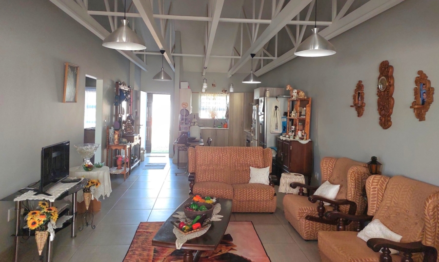2 Bedroom Property for Sale in Ifafi North West